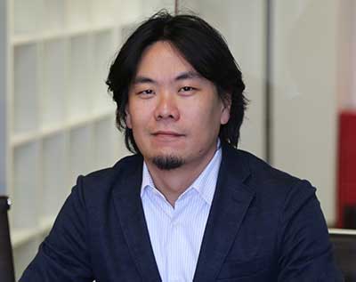 Tomoya Suzuki