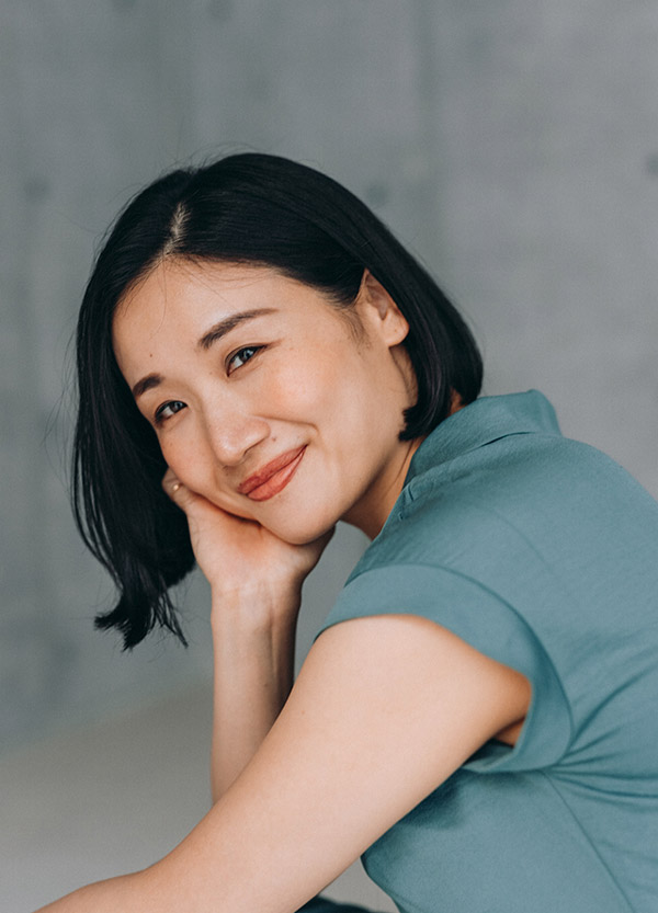 香月 彩里