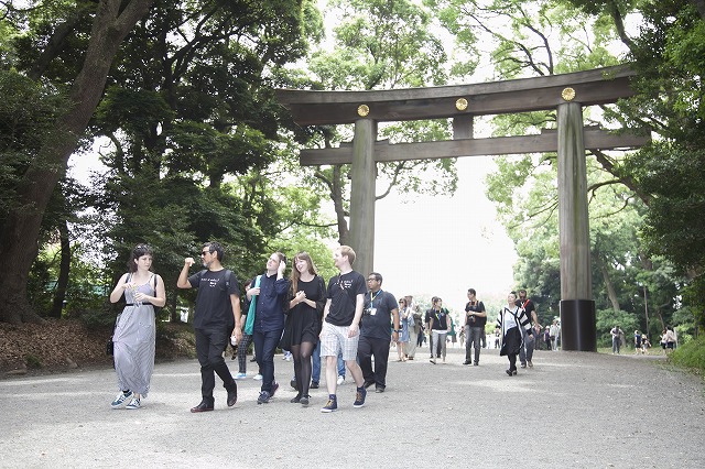 Shunsuke Saito’s “Small Garden” and Go