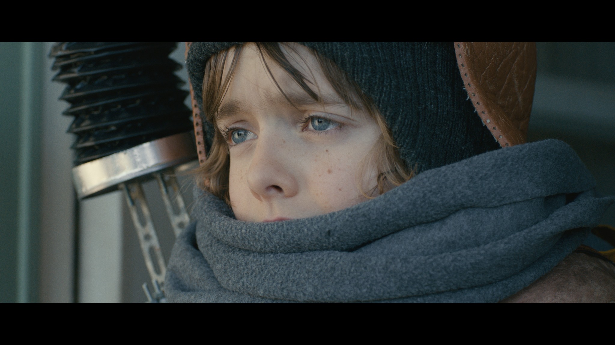 22時。渋谷の路上が映画館になる。本日からの上映作品は『Breaking T